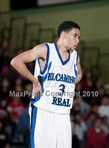 Thumbnail 1 in Verdugo Hills vs. El Camino Real (CIF LA City Section D3 Final) photogallery.