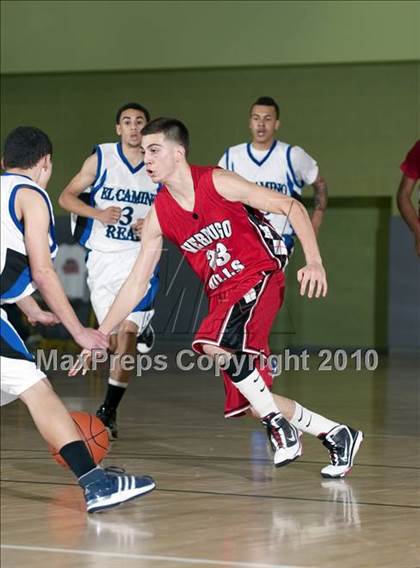 Thumbnail 1 in Verdugo Hills vs. El Camino Real (CIF LA City Section D3 Final) photogallery.