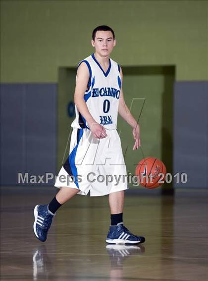 Thumbnail 3 in Verdugo Hills vs. El Camino Real (CIF LA City Section D3 Final) photogallery.
