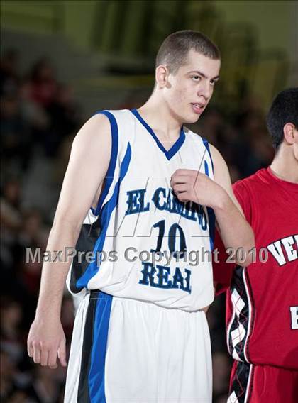 Thumbnail 1 in Verdugo Hills vs. El Camino Real (CIF LA City Section D3 Final) photogallery.