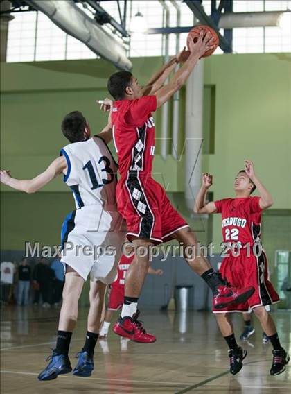 Thumbnail 1 in Verdugo Hills vs. El Camino Real (CIF LA City Section D3 Final) photogallery.