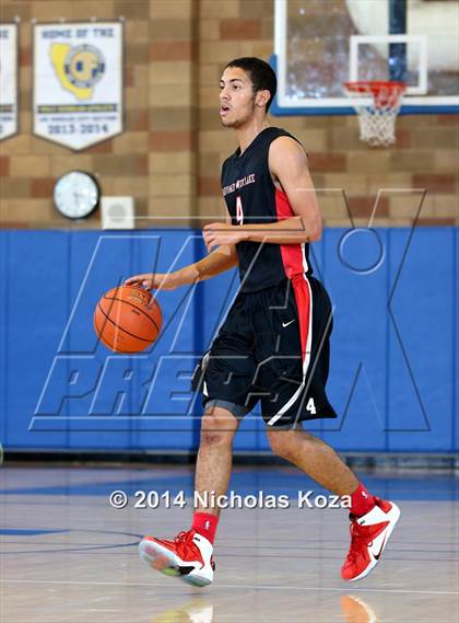 Thumbnail 3 in Harvard-Westlake vs. University (Jim Nakabara Classic) photogallery.