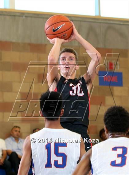 Thumbnail 3 in Harvard-Westlake vs. University (Jim Nakabara Classic) photogallery.