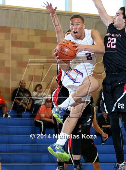Thumbnail 2 in Harvard-Westlake vs. University (Jim Nakabara Classic) photogallery.