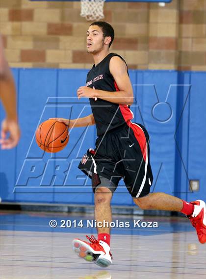 Thumbnail 1 in Harvard-Westlake vs. University (Jim Nakabara Classic) photogallery.