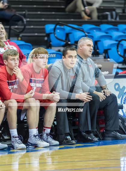 Thumbnail 3 in El Camino vs Saratoga (Santa Cruz Warriors Invitational Tournament) photogallery.