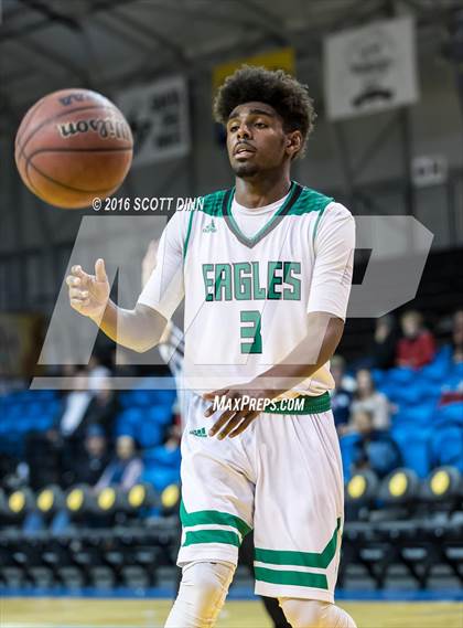 Thumbnail 1 in El Camino vs Saratoga (Santa Cruz Warriors Invitational Tournament) photogallery.