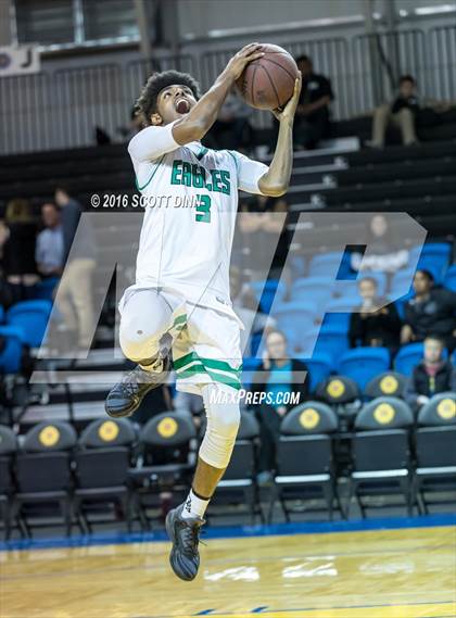 Thumbnail 2 in El Camino vs Saratoga (Santa Cruz Warriors Invitational Tournament) photogallery.