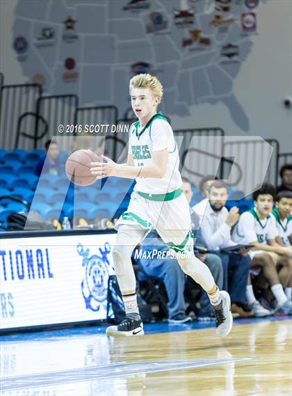 Thumbnail 3 in El Camino vs Saratoga (Santa Cruz Warriors Invitational Tournament) photogallery.