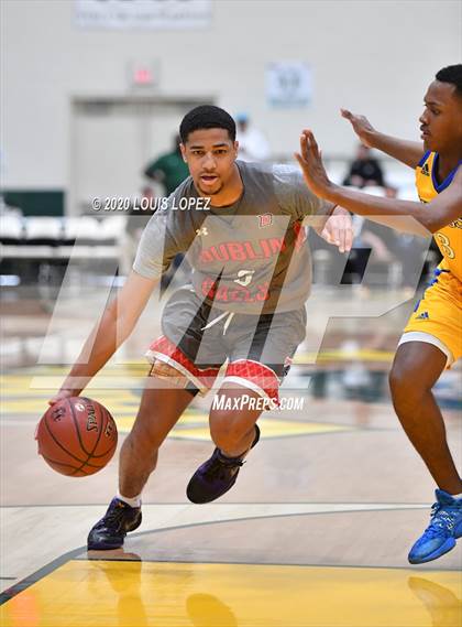 Thumbnail 2 in Dublin vs. St. Bernard (The Classic at Damien) photogallery.