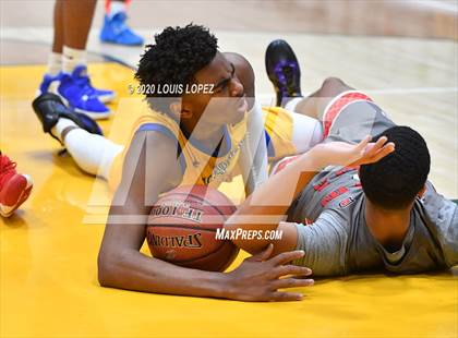 Thumbnail 3 in Dublin vs. St. Bernard (The Classic at Damien) photogallery.