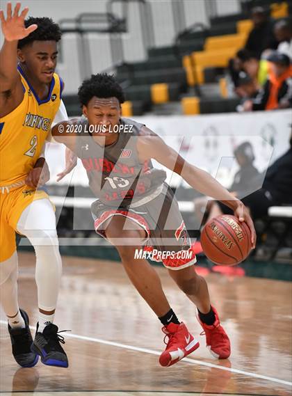 Thumbnail 3 in Dublin vs. St. Bernard (The Classic at Damien) photogallery.