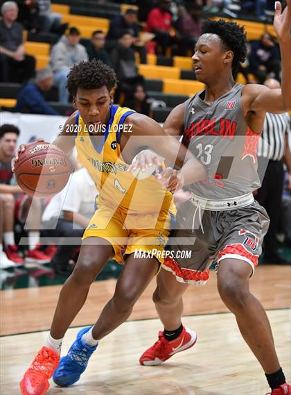 Thumbnail 1 in Dublin vs. St. Bernard (The Classic at Damien) photogallery.