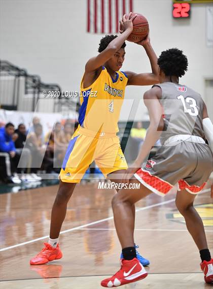 Thumbnail 2 in Dublin vs. St. Bernard (The Classic at Damien) photogallery.