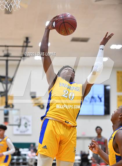 Thumbnail 1 in Dublin vs. St. Bernard (The Classic at Damien) photogallery.