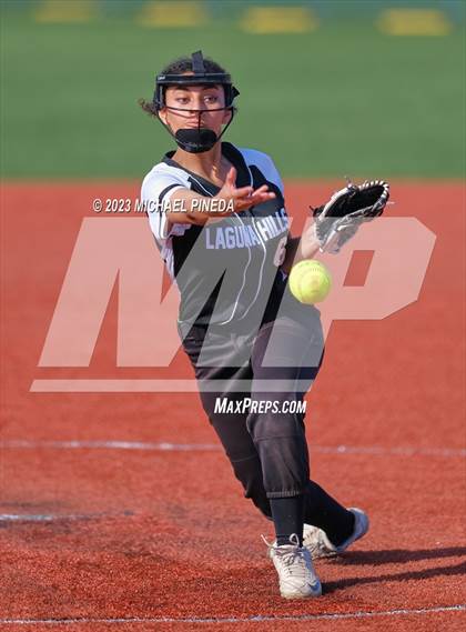Thumbnail 1 in Northwood @ Laguna Hills photogallery.