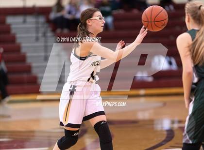 Thumbnail 3 in Canton Central Catholic vs. Aquinas photogallery.