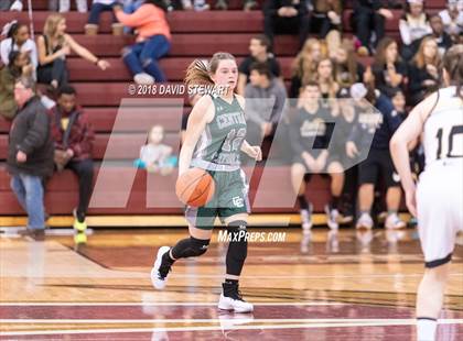 Thumbnail 3 in Canton Central Catholic vs. Aquinas photogallery.