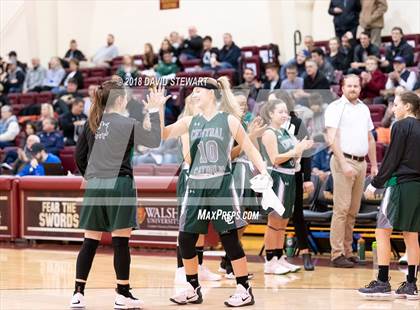 Thumbnail 2 in Canton Central Catholic vs. Aquinas photogallery.