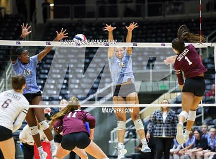 Thumbnail 3 in Harlan vs. Cinco Ranch (UIL 6A Volleyball Semifinal) photogallery.