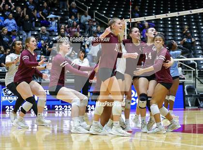 Thumbnail 2 in Harlan vs. Cinco Ranch (UIL 6A Volleyball Semifinal) photogallery.