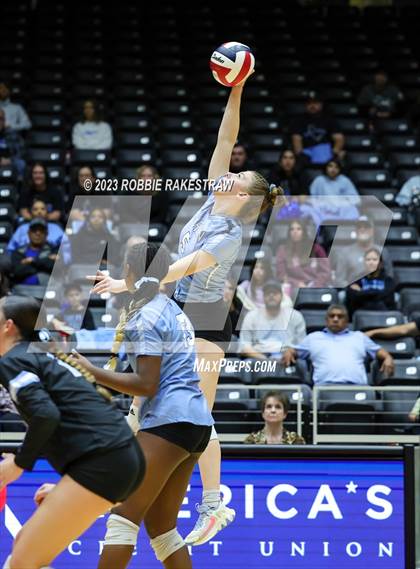 Thumbnail 1 in Harlan vs. Cinco Ranch (UIL 6A Volleyball Semifinal) photogallery.