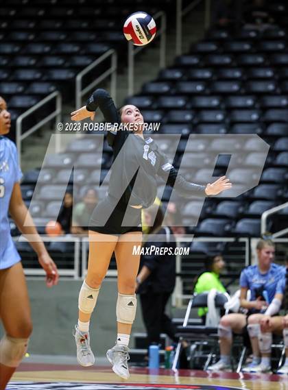 Thumbnail 3 in Harlan vs. Cinco Ranch (UIL 6A Volleyball Semifinal) photogallery.