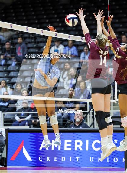 Thumbnail 2 in Harlan vs. Cinco Ranch (UIL 6A Volleyball Semifinal) photogallery.