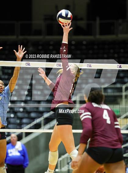 Thumbnail 2 in Harlan vs. Cinco Ranch (UIL 6A Volleyball Semifinal) photogallery.