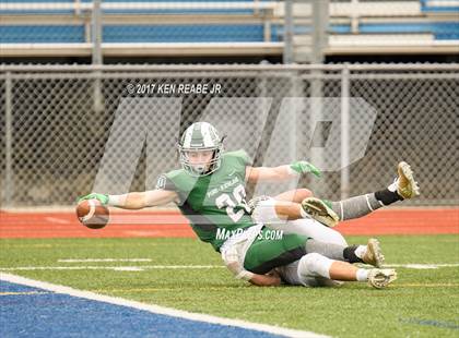 Thumbnail 3 in State College vs. Pine-Richland (PIAA Class 6A Quarterfinal) photogallery.