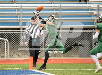 Thumbnail 2 in State College vs. Pine-Richland (PIAA Class 6A Quarterfinal) photogallery.