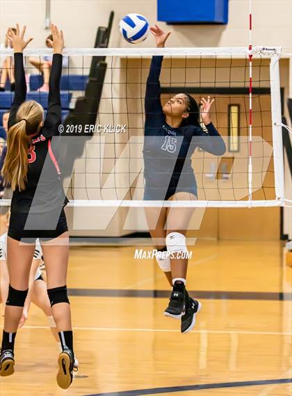 Thumbnail 1 in Pasco vs. Land O' Lakes (Bishop McLaughlin JV Tournament) photogallery.