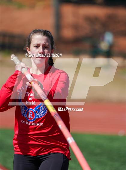 Thumbnail 1 in Roswell Rotary Relays photogallery.