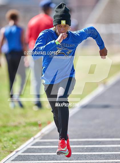 Thumbnail 1 in UIL 6A Track & Field Area 13&14 (Long Jump) photogallery.