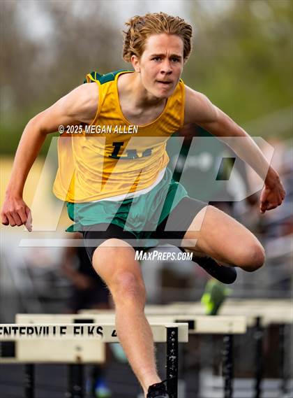 Thumbnail 3 in 50th Annual Centerville Elk Relays photogallery.