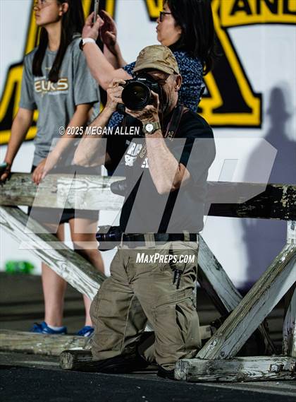 Thumbnail 1 in 50th Annual Centerville Elk Relays photogallery.