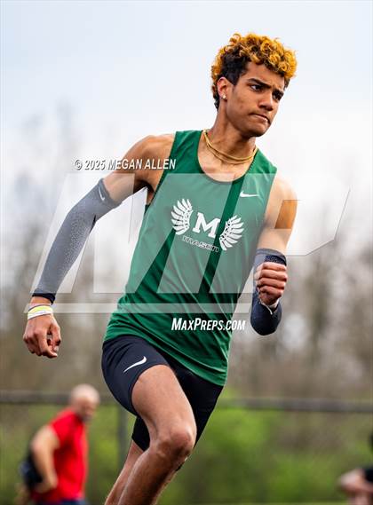 Thumbnail 1 in 50th Annual Centerville Elk Relays photogallery.