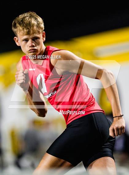 Thumbnail 2 in 50th Annual Centerville Elk Relays photogallery.