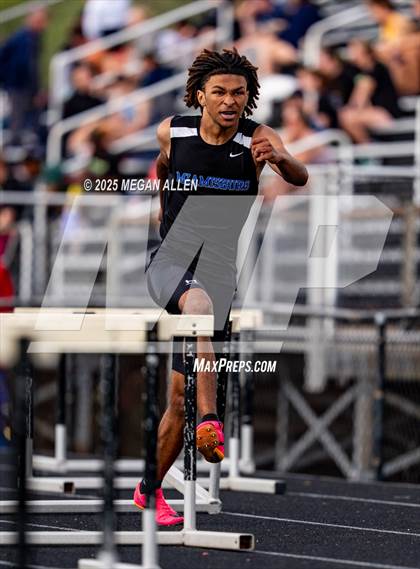 Thumbnail 1 in 50th Annual Centerville Elk Relays photogallery.