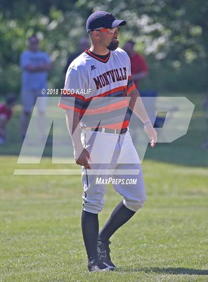 Thumbnail 2 in St. Joseph vs Montville (CIAC Class M Second Round) photogallery.