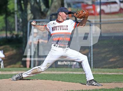 Thumbnail 3 in St. Joseph vs Montville (CIAC Class M Second Round) photogallery.