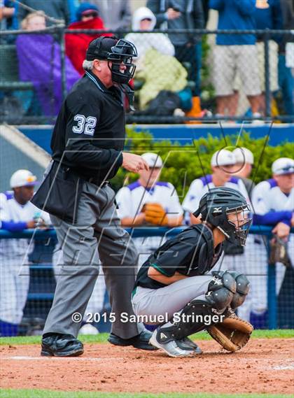 Thumbnail 2 in College Park vs. De La Salle photogallery.