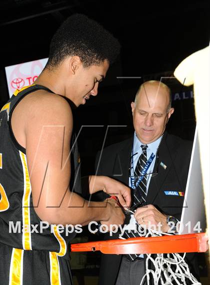 Thumbnail 1 in Arizona Lutheran Academy vs. Scottsdale Preparatory Academy (AIA D4 Final) photogallery.