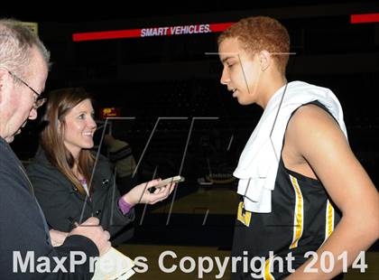 Thumbnail 2 in Arizona Lutheran Academy vs. Scottsdale Preparatory Academy (AIA D4 Final) photogallery.