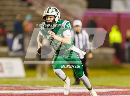 Thumbnail 1 in Dutch Fork vs Summerville (SCHSL 5A Division 1 Final) photogallery.