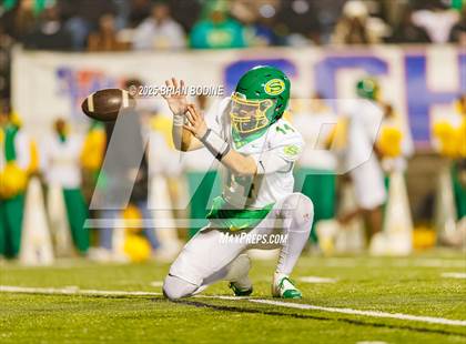 Thumbnail 1 in Dutch Fork vs Summerville (SCHSL 5A Division 1 Final) photogallery.