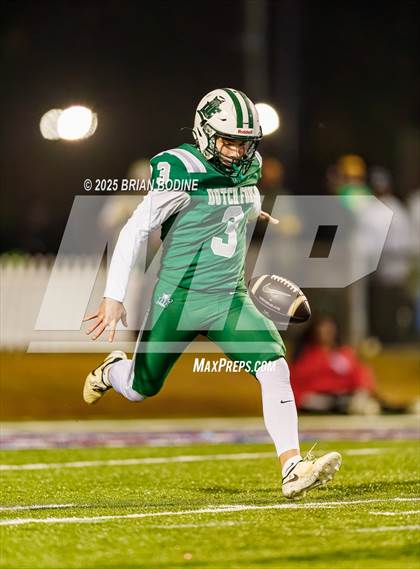 Thumbnail 2 in Dutch Fork vs Summerville (SCHSL 5A Division 1 Final) photogallery.