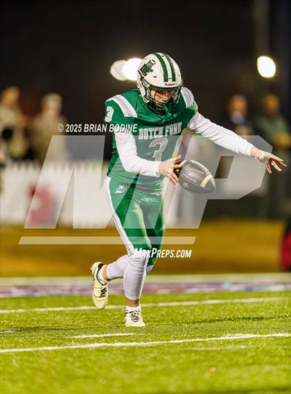 Thumbnail 2 in Dutch Fork vs Summerville (SCHSL 5A Division 1 Final) photogallery.