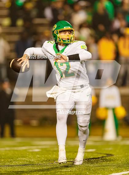 Thumbnail 3 in Dutch Fork vs Summerville (SCHSL 5A Division 1 Final) photogallery.