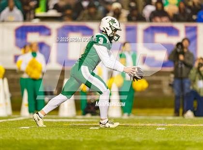 Thumbnail 1 in Dutch Fork vs Summerville (SCHSL 5A Division 1 Final) photogallery.